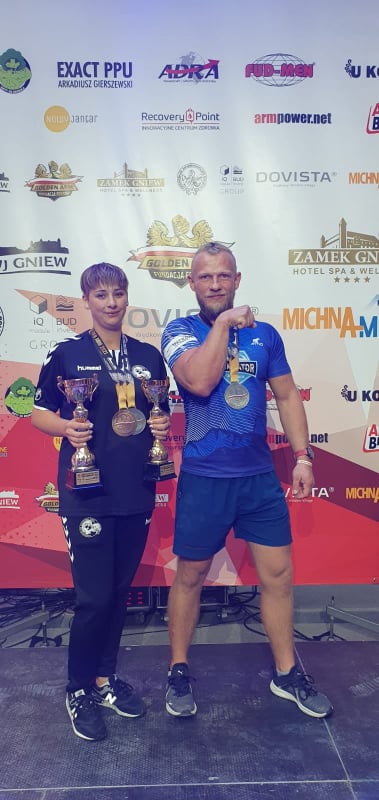 Mistrzostwa Polski Amatorów w siłowaniu na rękę fot Łukasz Biegun